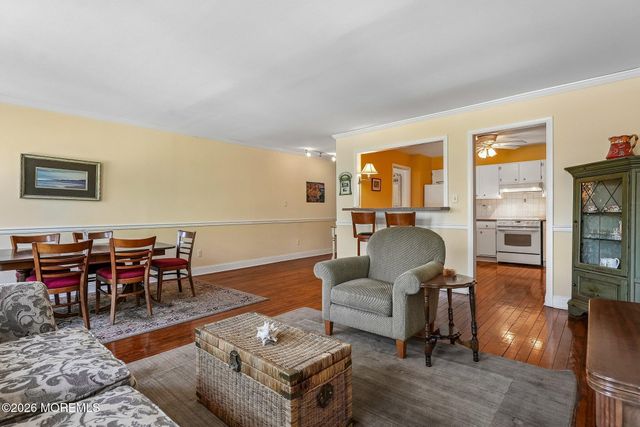52 Pitman Avenue 2F, Ocean Grove, NJ 07756