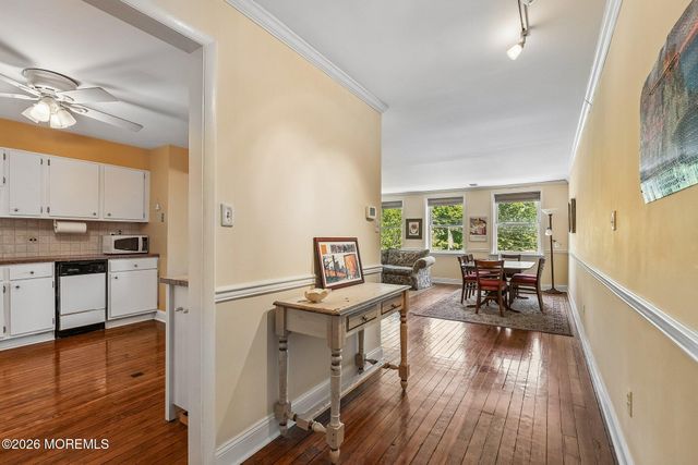 52 Pitman Avenue 2F, Ocean Grove, NJ 07756