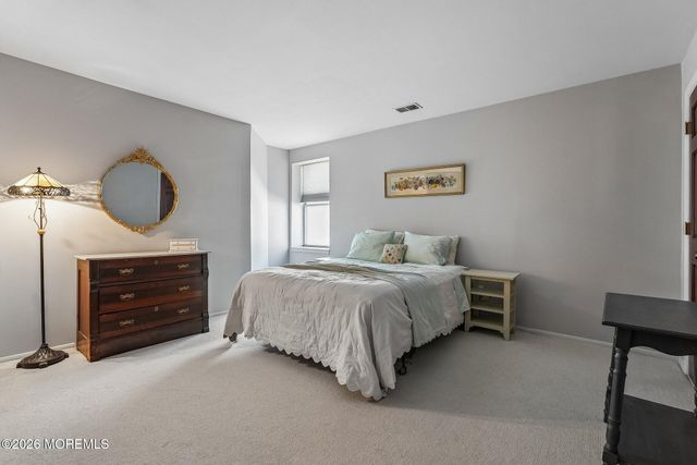 52 Pitman Avenue 2F, Ocean Grove, NJ 07756