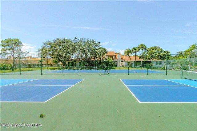 2305 Parkside Place 2305, Indian Harbour Beach, FL 32937