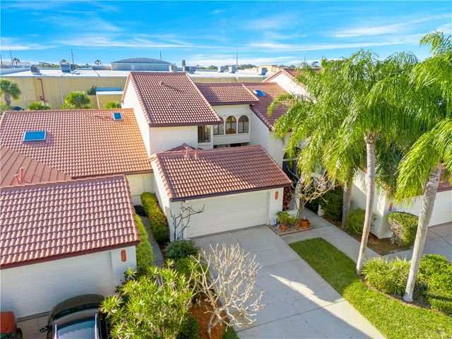 2305 Parkside Place 2305, Indian Harbour Beach, FL 32937