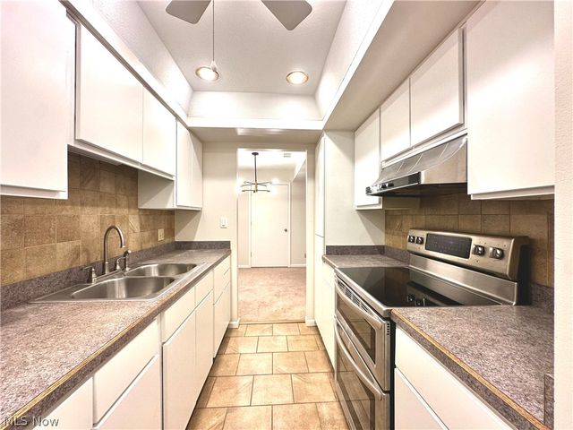 42 Gloucester Court 3A, Akron, OH 44313