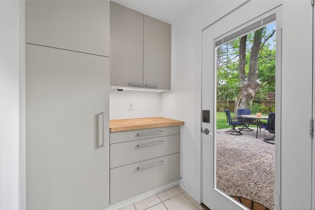 5715 Claridge Drive, Houston, TX 77096