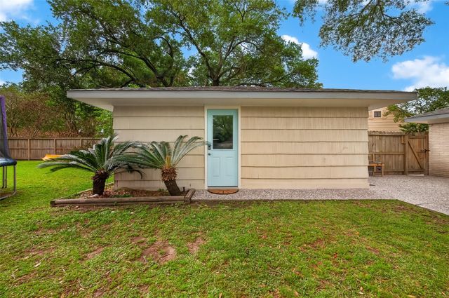 5715 Claridge Drive, Houston, TX 77096