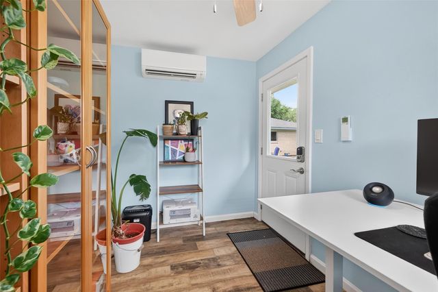 5715 Claridge Drive, Houston, TX 77096