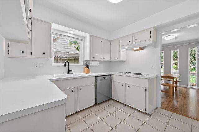 5715 Claridge Drive, Houston, TX 77096