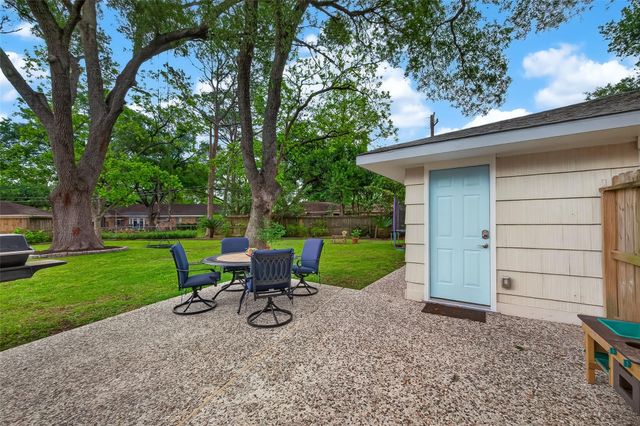 5715 Claridge Drive, Houston, TX 77096