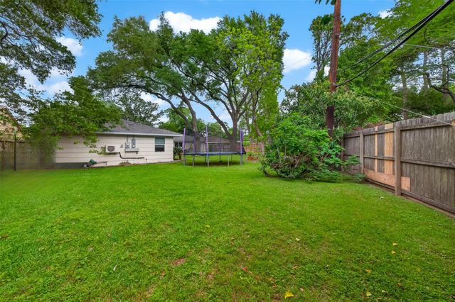 5715 Claridge Drive, Houston, TX 77096