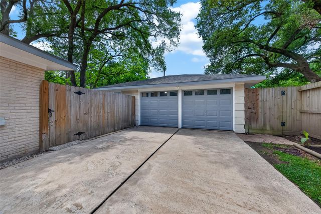 5715 Claridge Drive, Houston, TX 77096