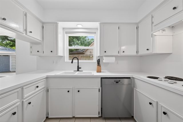 5715 Claridge Drive, Houston, TX 77096