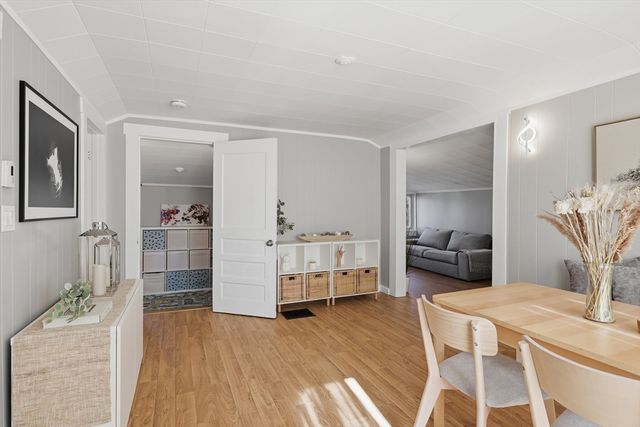 81 Bay View Drive, Shrewsbury, MA 01545