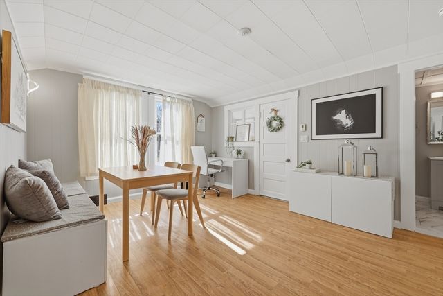 81 Bay View Drive, Shrewsbury, MA 01545