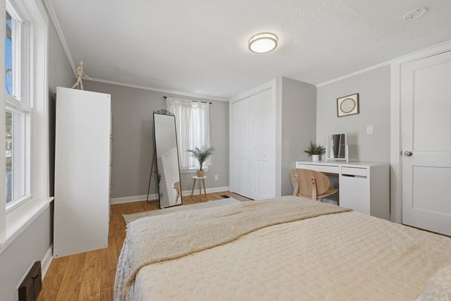 81 Bay View Drive, Shrewsbury, MA 01545