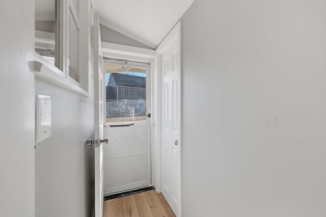 81 Bay View Drive, Shrewsbury, MA 01545