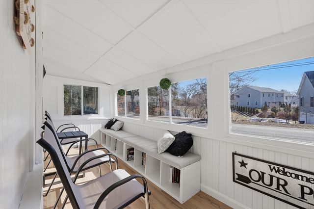 81 Bay View Drive, Shrewsbury, MA 01545