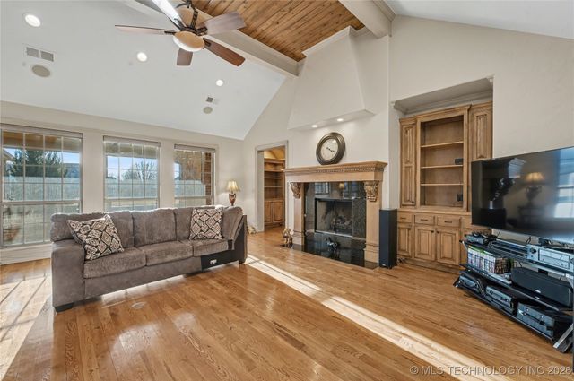 24754 E 143rd Street S, Coweta, OK 74429