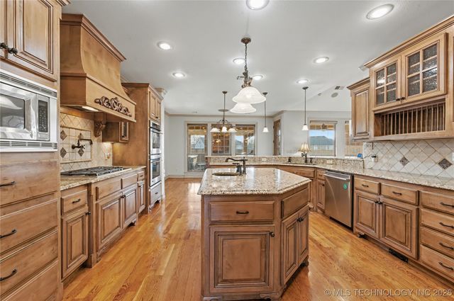 24754 E 143rd Street S, Coweta, OK 74429