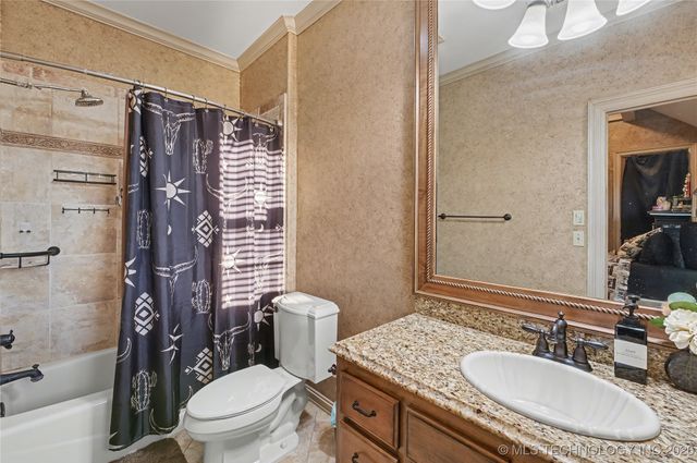 24754 E 143rd Street S, Coweta, OK 74429