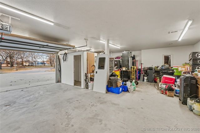 24754 E 143rd Street S, Coweta, OK 74429