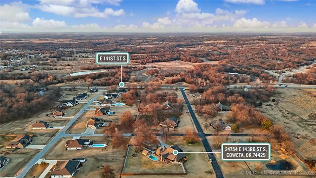 24754 E 143rd Street S, Coweta, OK 74429