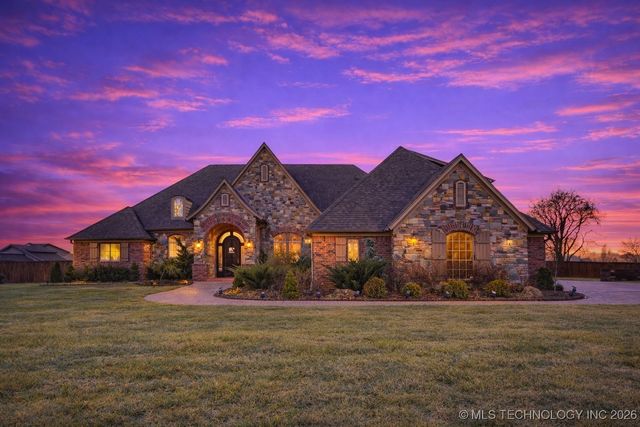 24754 E 143rd Street S, Coweta, OK 74429