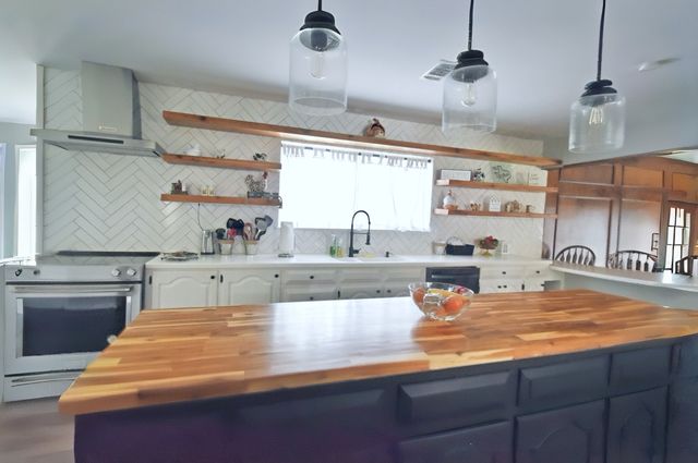 802 W Coke Road, Winnsboro, TX 75494