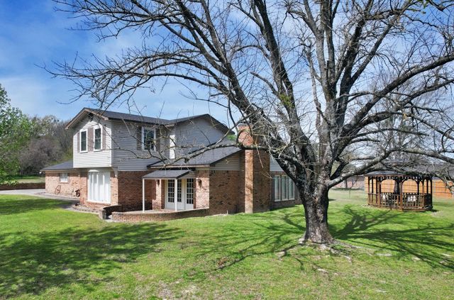 802 W Coke Road, Winnsboro, TX 75494