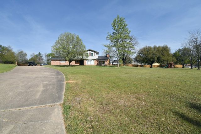 802 W Coke Road, Winnsboro, TX 75494