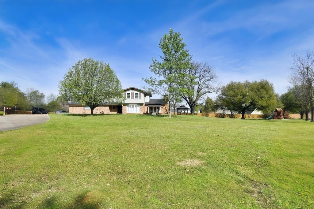 802 W Coke Road, Winnsboro, TX 75494