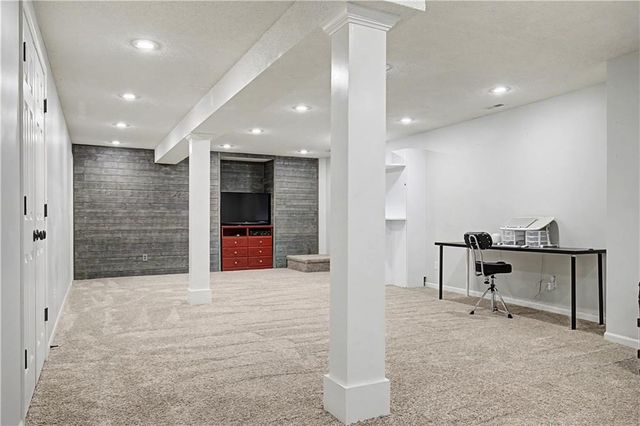 5012 W 163RD Street, Overland Park, KS 66085