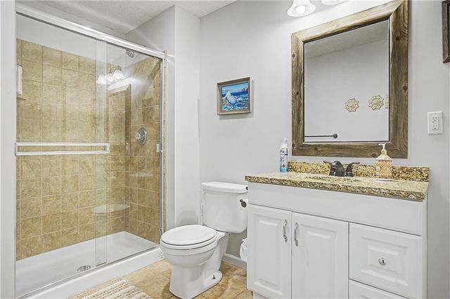 5012 W 163RD Street, Overland Park, KS 66085