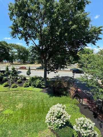 145 Pinckney 335, Boston, MA 02114