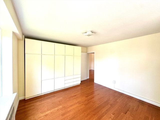 145 Pinckney 335, Boston, MA 02114