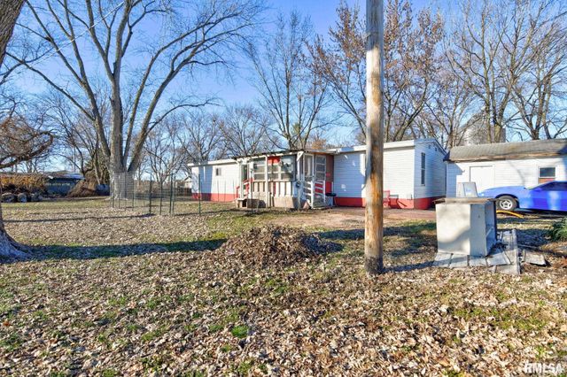 101 OAK Street, Moweaqua, IL 62550