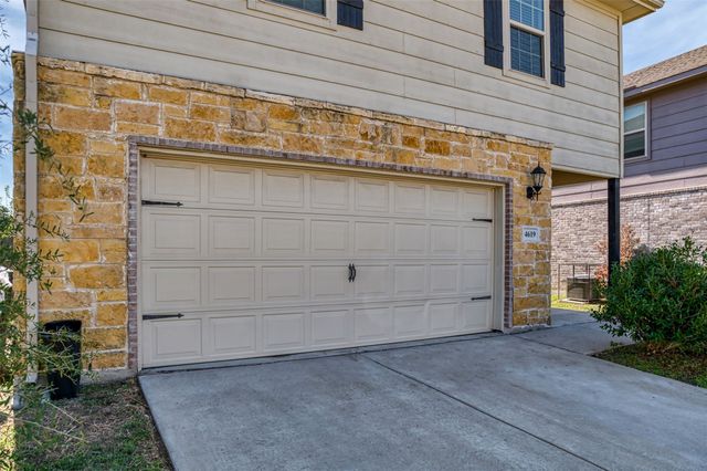 4619 Raleigh Dalton Road, Dallas, TX 75227