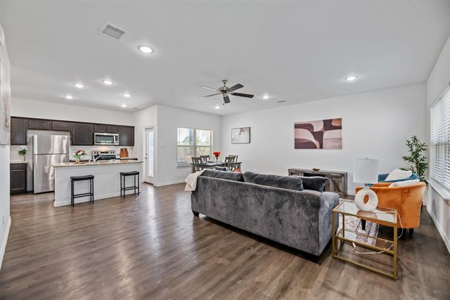 4619 Raleigh Dalton Road, Dallas, TX 75227