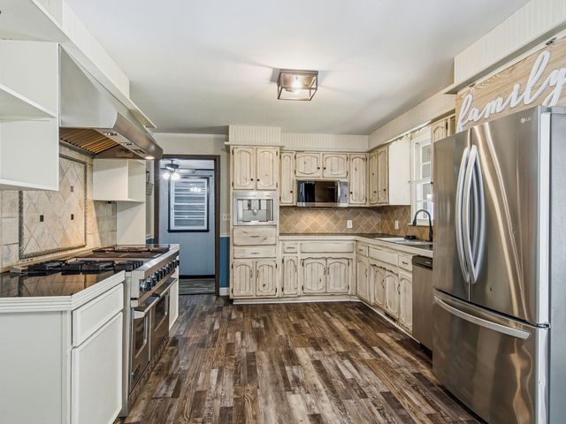 739 Scoutview Rd, Ashland City, TN 37015