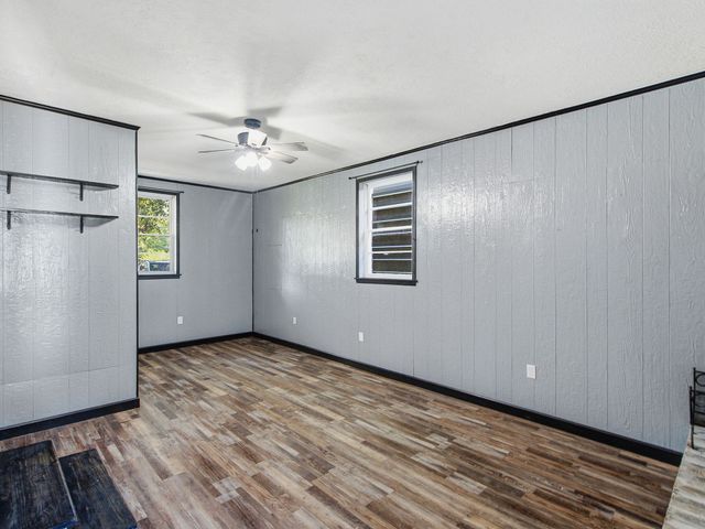 739 Scoutview Rd, Ashland City, TN 37015