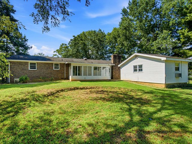 739 Scoutview Rd, Ashland City, TN 37015