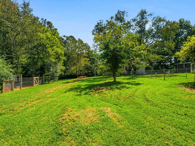 739 Scoutview Rd, Ashland City, TN 37015