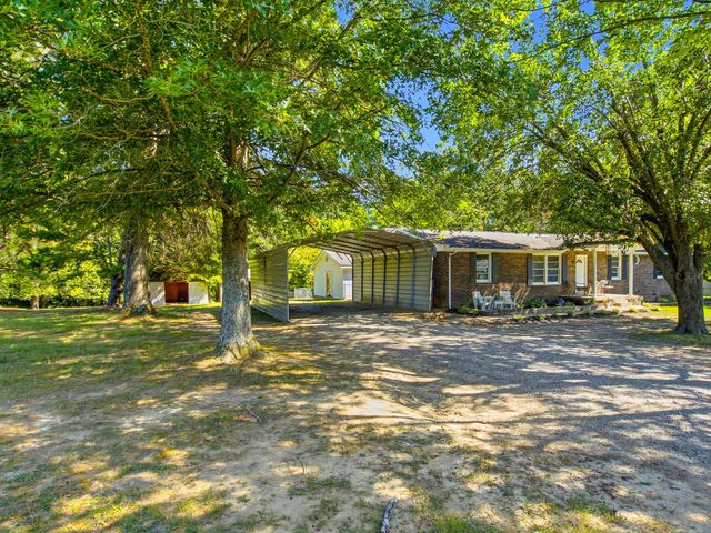 739 Scoutview Rd, Ashland City, TN 37015