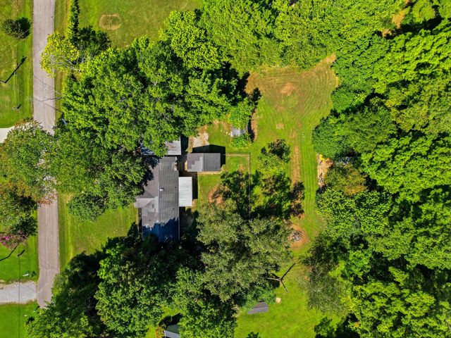739 Scoutview Rd, Ashland City, TN 37015