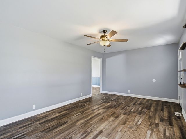 739 Scoutview Rd, Ashland City, TN 37015