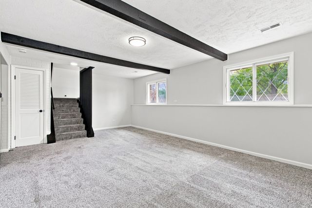 5184 Deerpath Road, Oak Forest, IL 60452