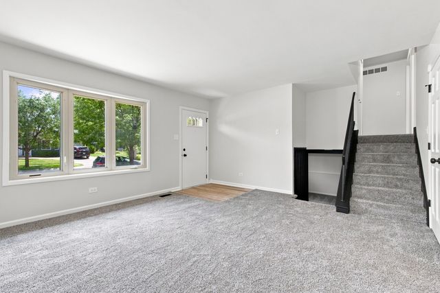 5184 Deerpath Road, Oak Forest, IL 60452