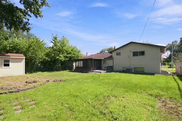 5184 Deerpath Road, Oak Forest, IL 60452
