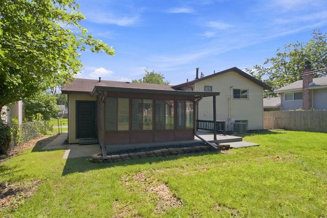 5184 Deerpath Road, Oak Forest, IL 60452
