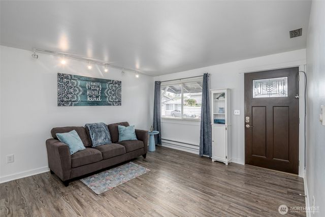11811 SE 318th Place, Auburn, WA 98092