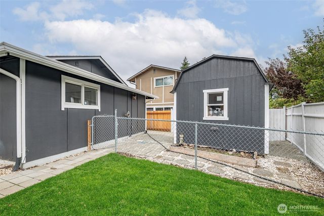 11811 SE 318th Place, Auburn, WA 98092