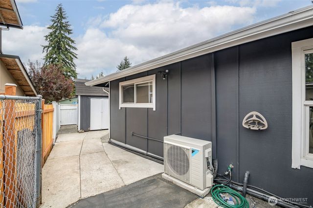 11811 SE 318th Place, Auburn, WA 98092